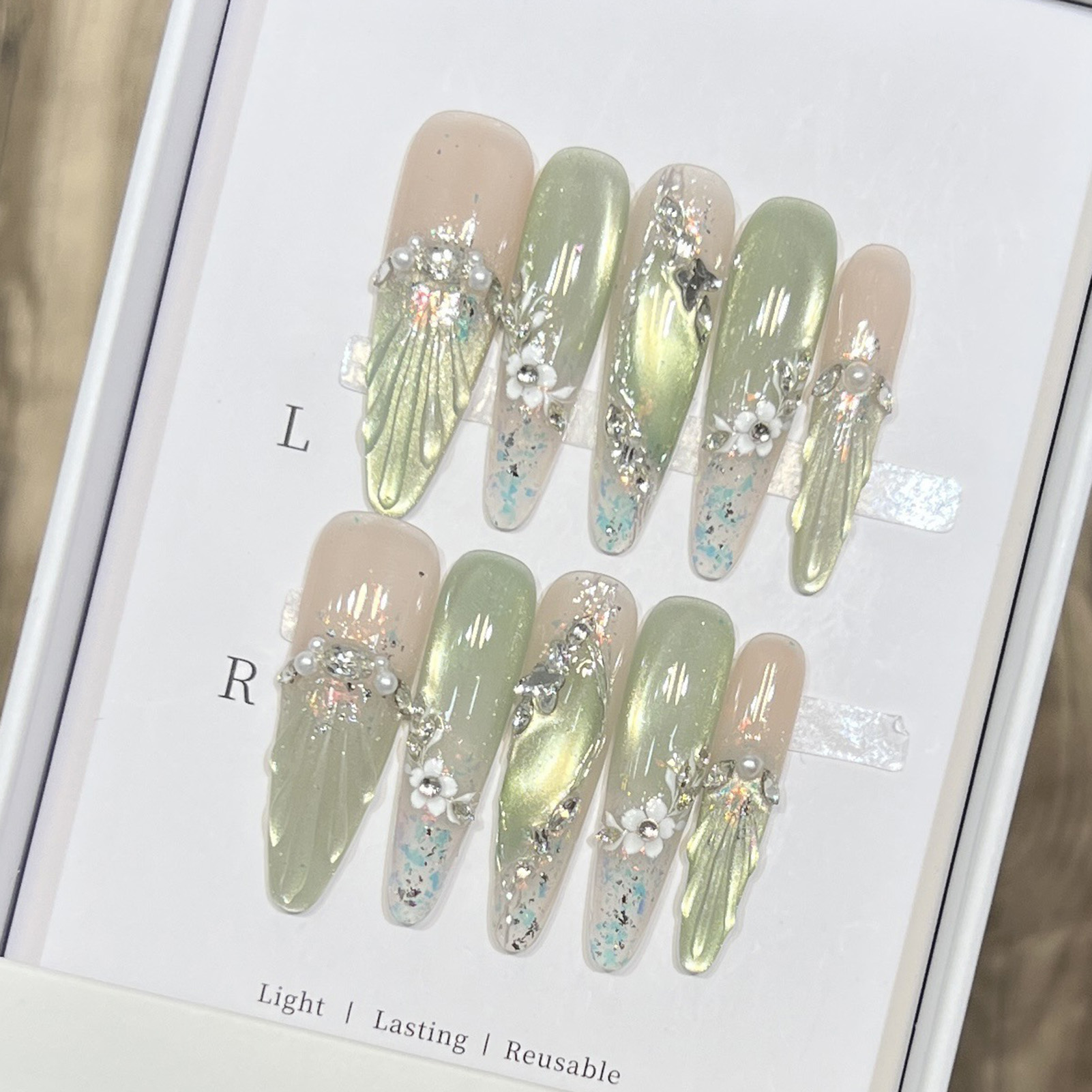 Resin Art Flower - 10pcs ยาวอัลมอนด์เล็บปลอมเคล็ดลับสีเขียว Cat's Eye Handmade ภาษาฝรั่งเศสคํากดบนเล็บดอกไม้