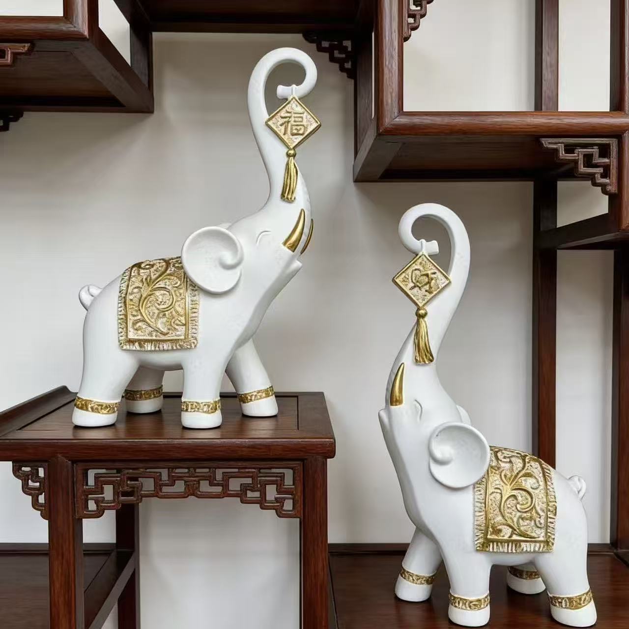 รูปปั้นช้างมงคลสไตล์จีน 1 คู่  - Resin Art For Wedding Gift บทวิจารณ์และราคา